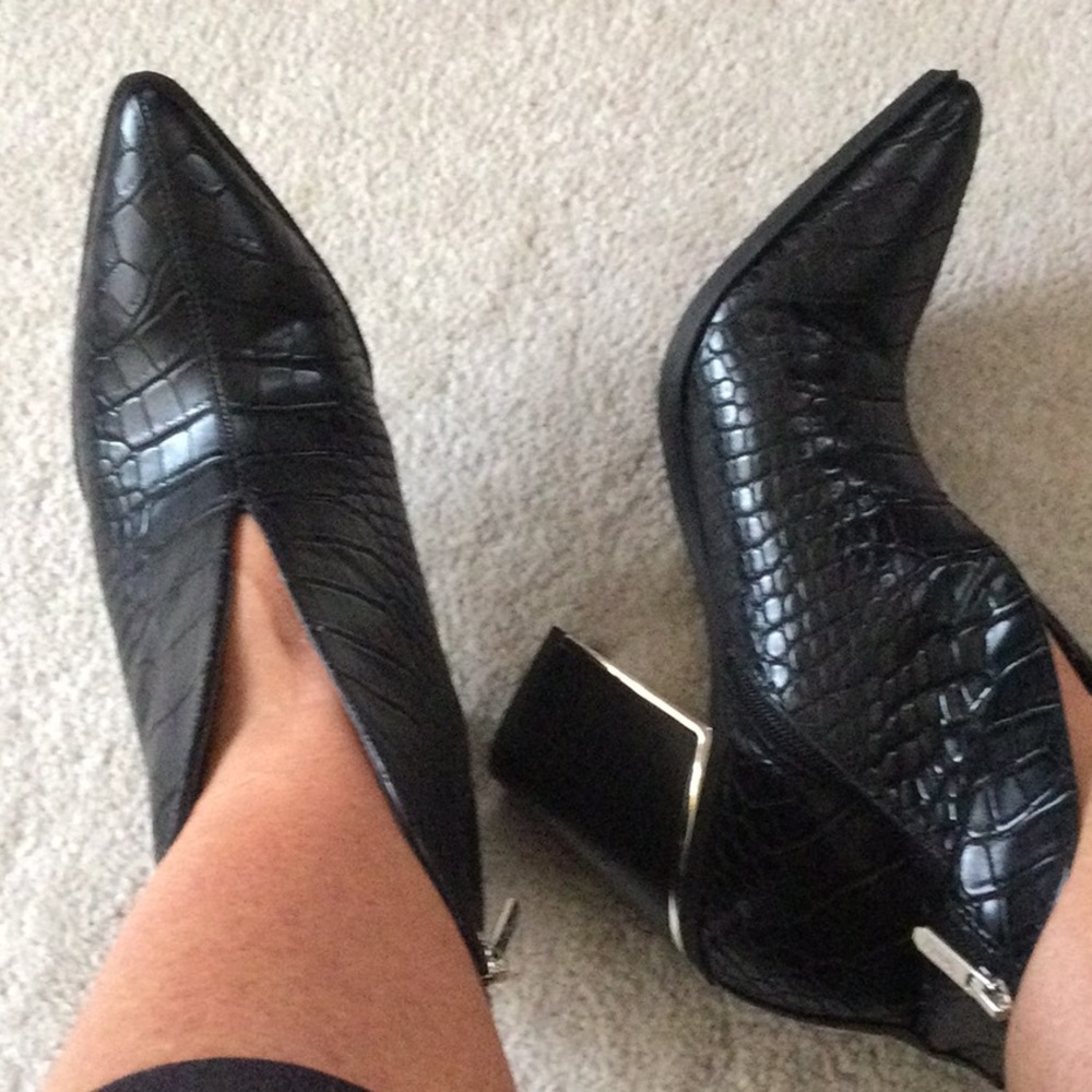 SOLD NIB Circus by Sam Edelman Colleton Booties - Picture 7 of 9
